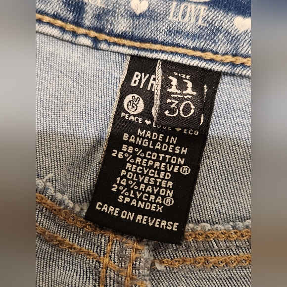 REWASH Paris Collection Highrise Kick Bell Crop - Picture 6 of 8